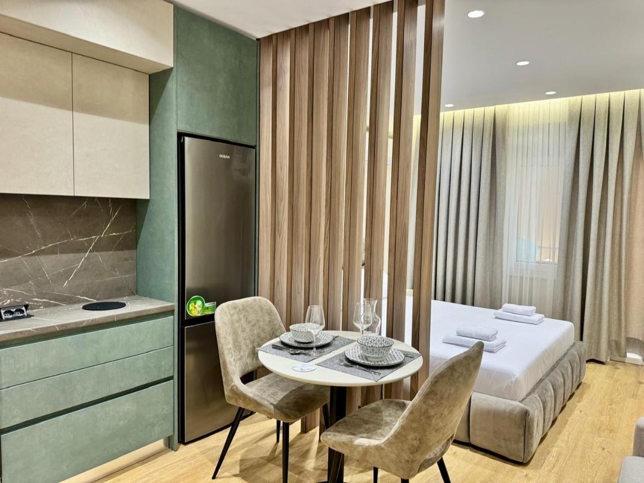 E&R Apartments At Myslym Shyri Tirana Exterior foto